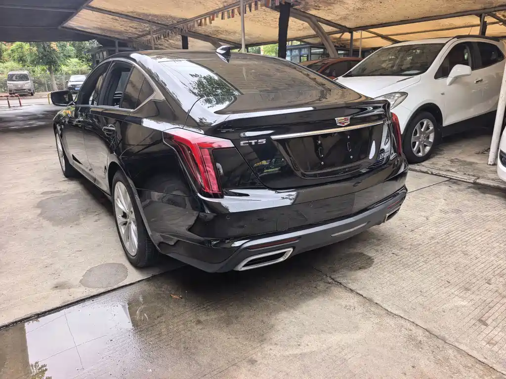 Cadillac CT5 — фото 14