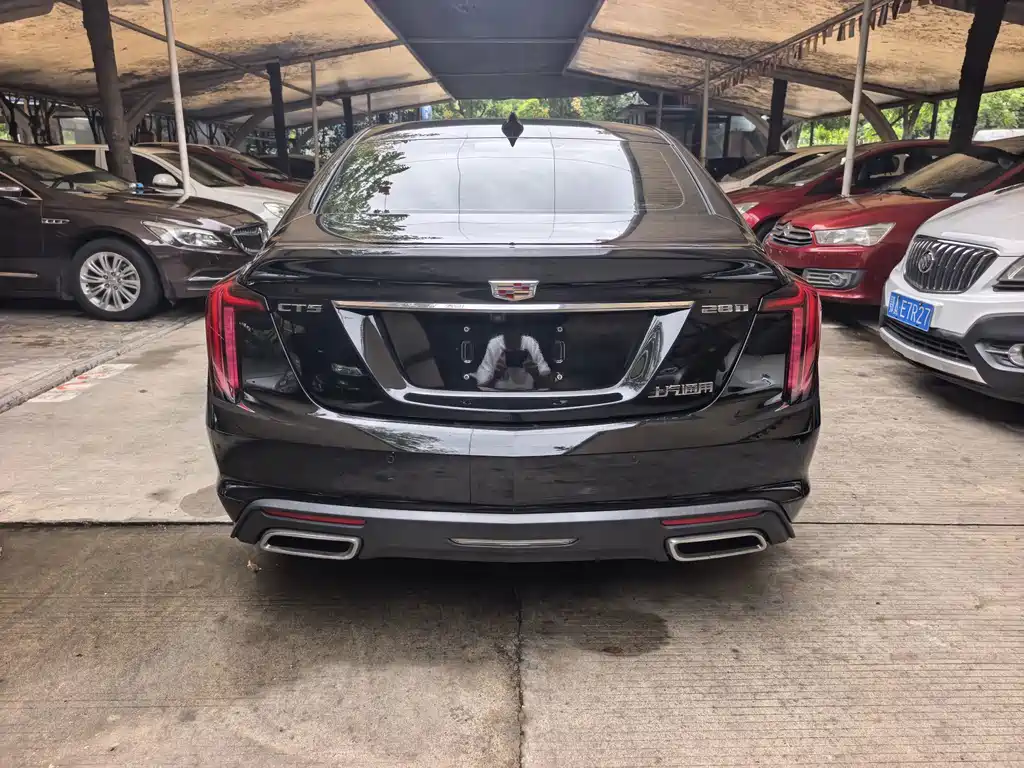Cadillac CT5 — фото 15