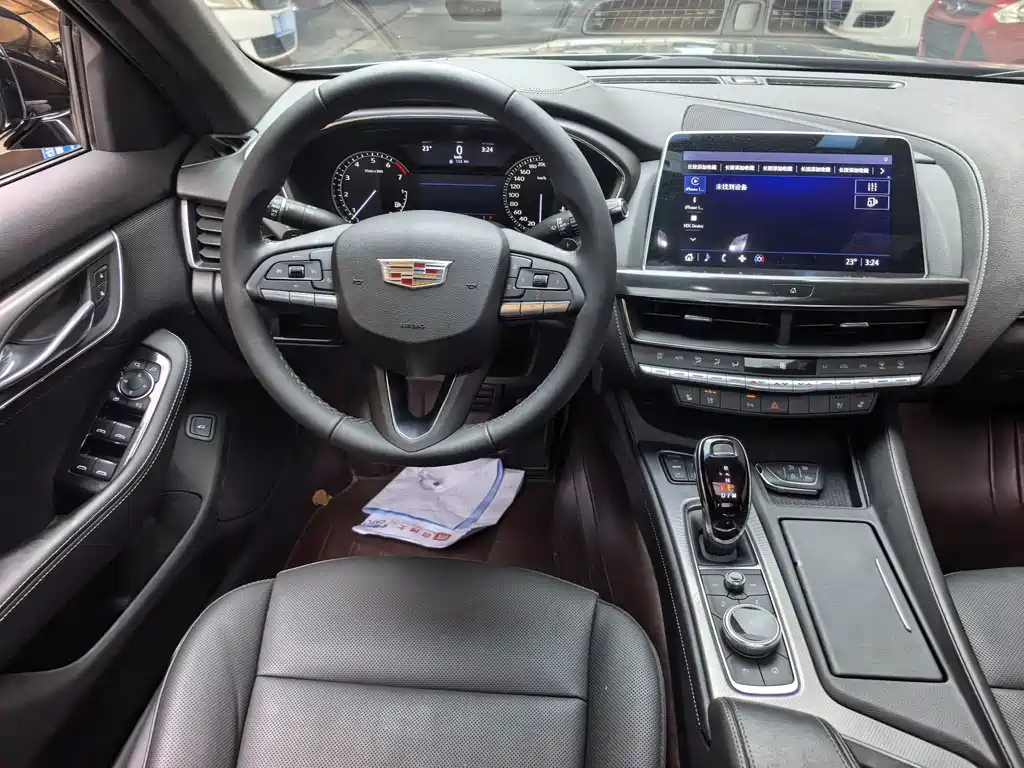 Cadillac CT5 — фото 10