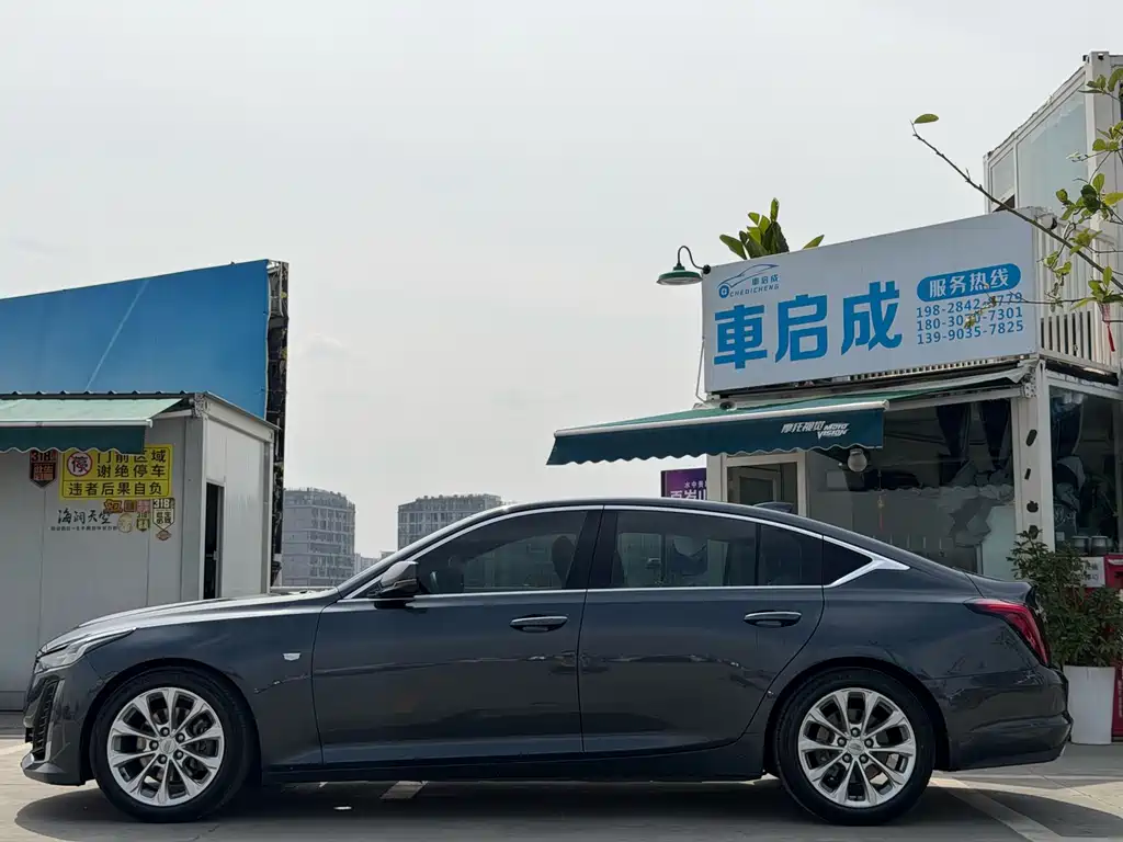 Cadillac CT5 — фото 4