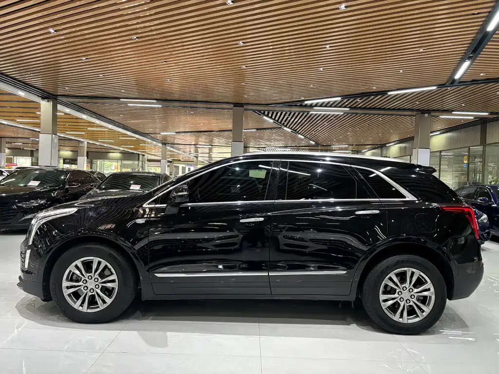 Cadillac XT5 — фото 14