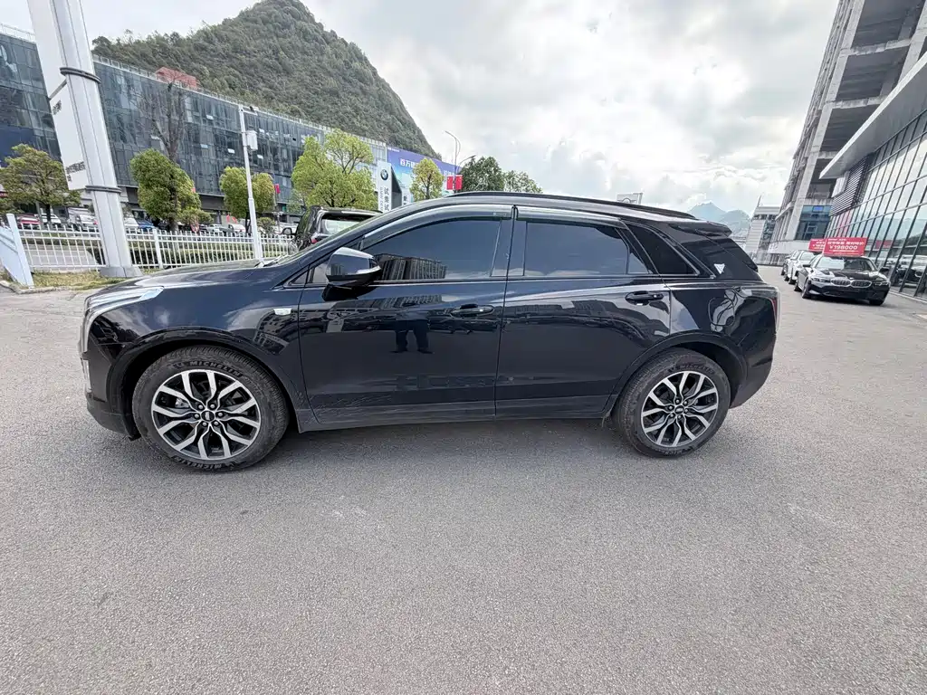 Cadillac XT5 — фото 3