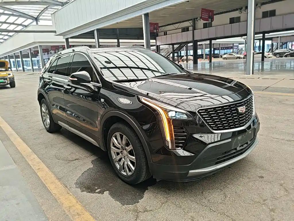 Cadillac XT4 — фото 4