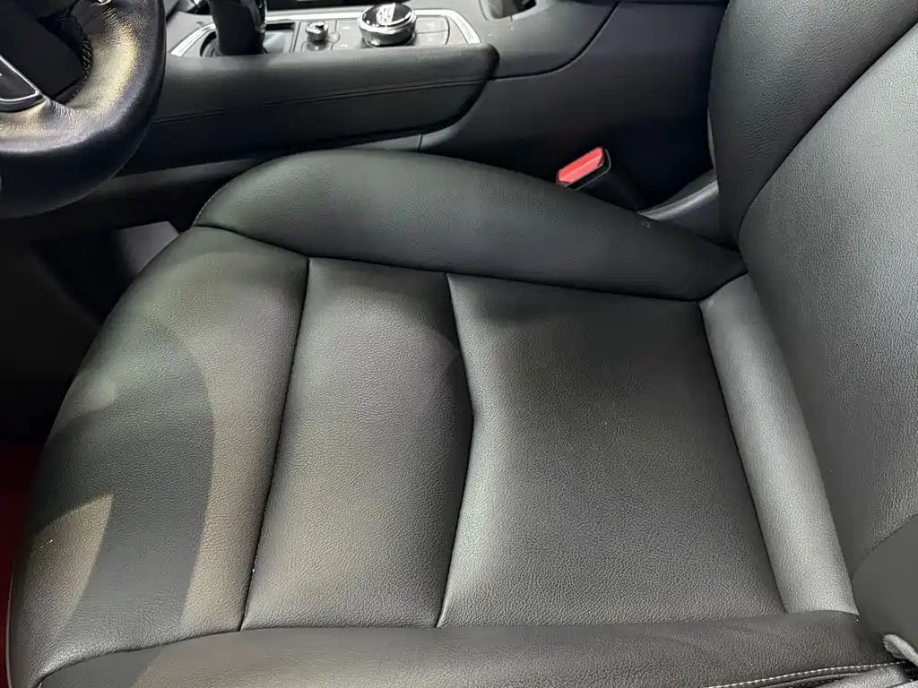 Cadillac XT5 — фото 14