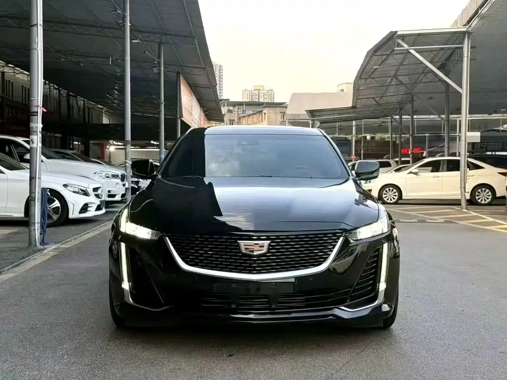 Cadillac CT5 — фото 2