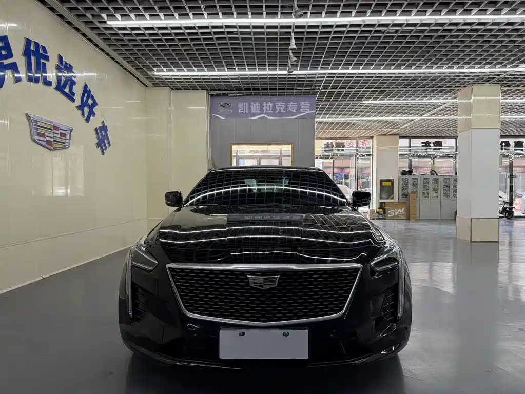 Cadillac CT6 — фото 2