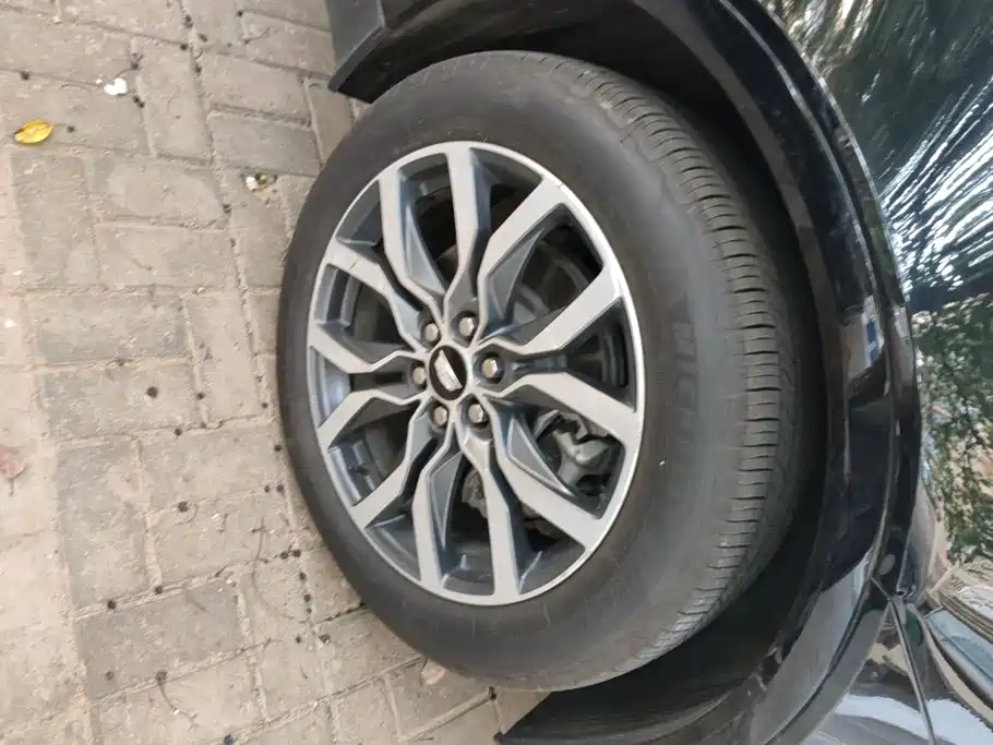 Cadillac XT5 — фото 6
