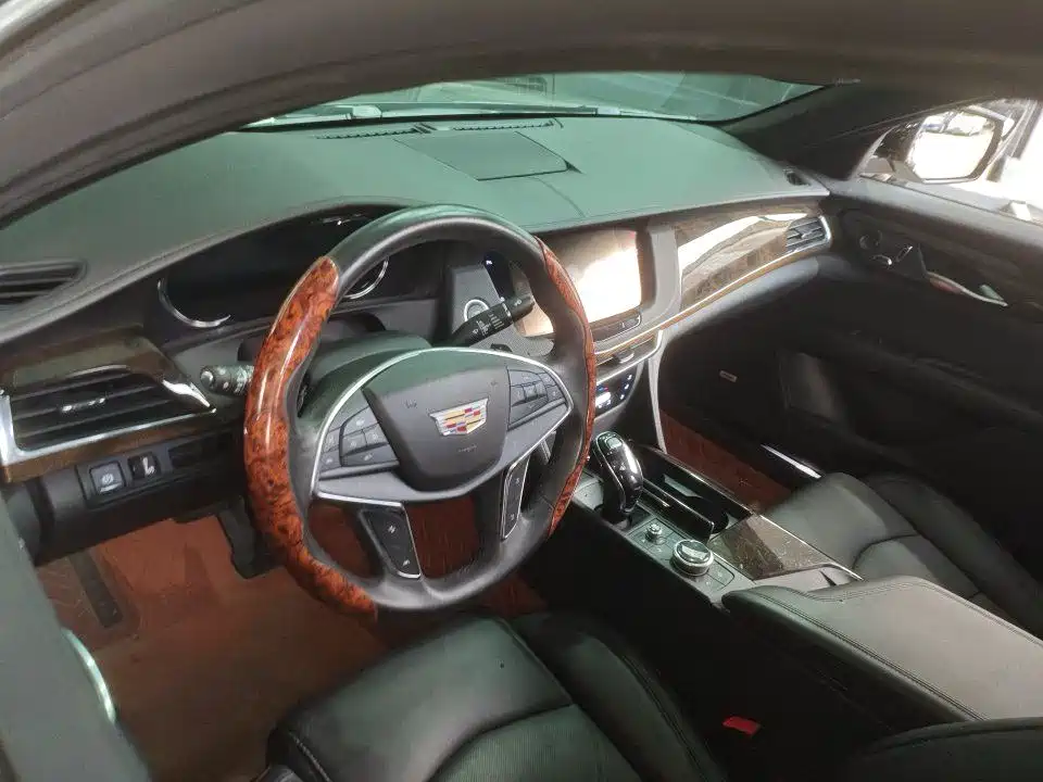 Cadillac CT6 — фото 3