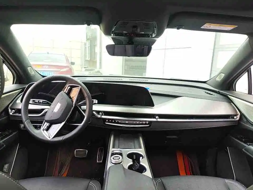 Cadillac XT5 — фото 5