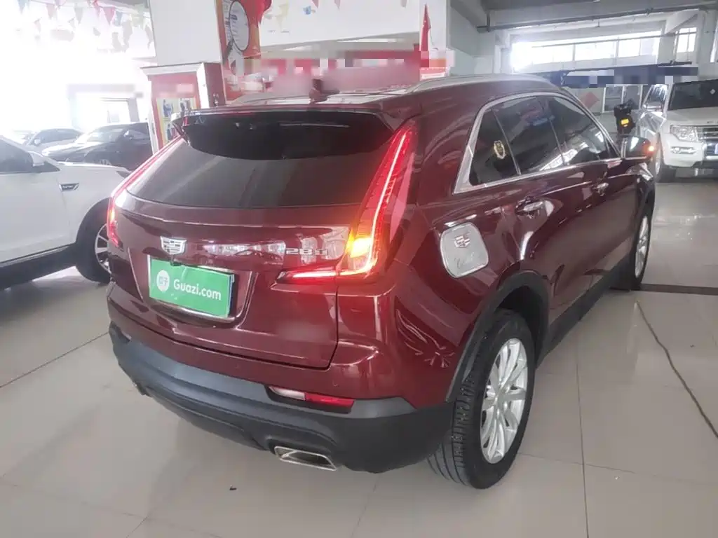 Cadillac XT4 — фото 7