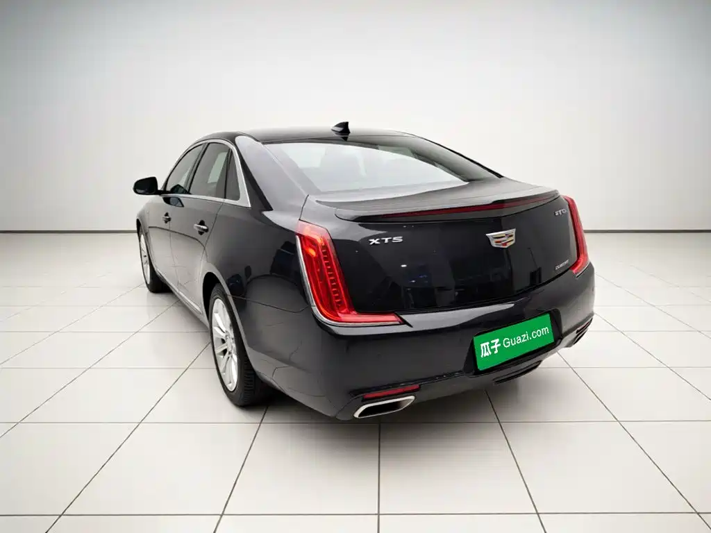 Cadillac XTS — фото 4