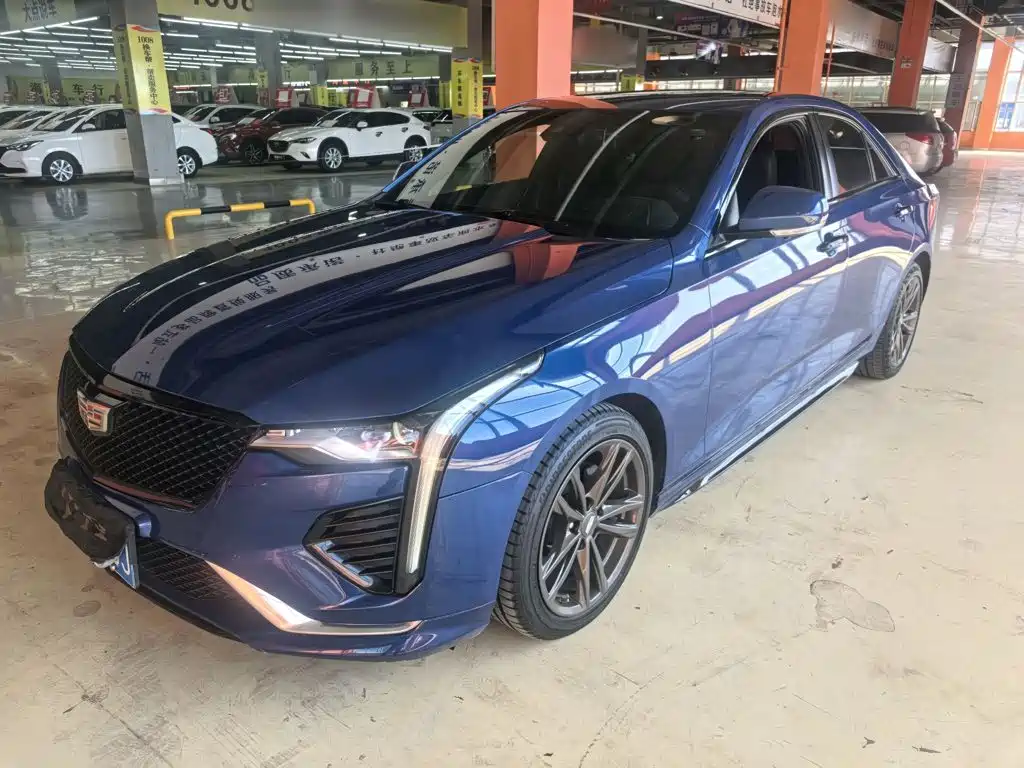 Cadillac CT4 — фото 2