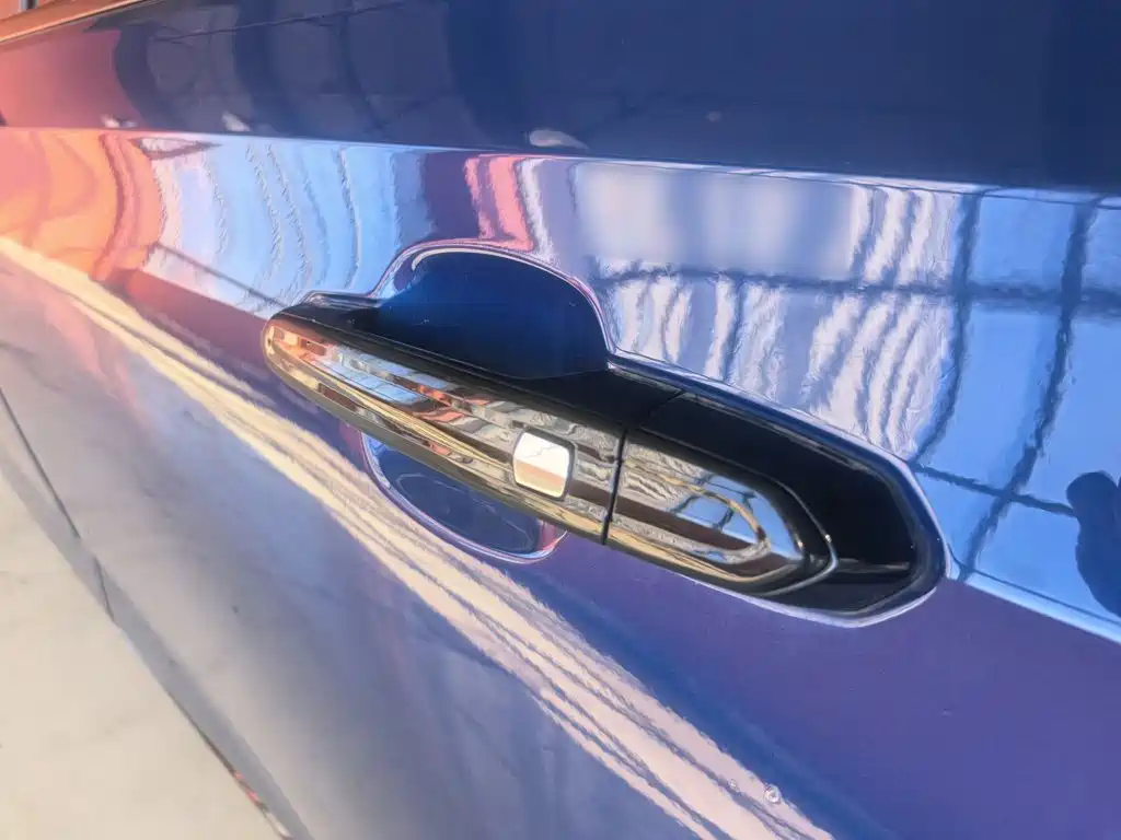 Cadillac CT4 — фото 20