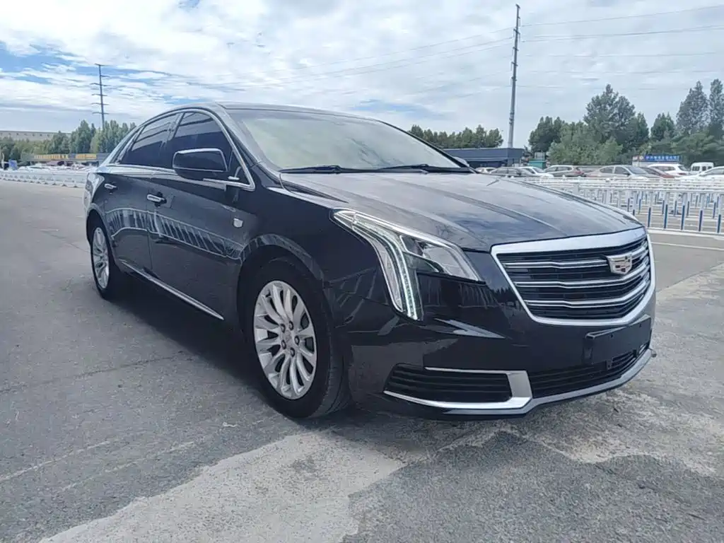 Cadillac XTS — фото 4