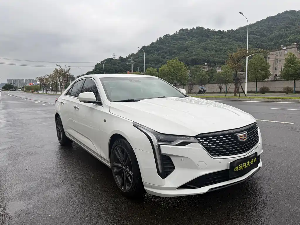 Cadillac CT4 — фото 3
