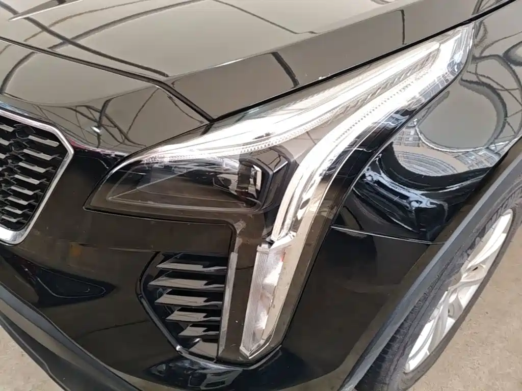 Cadillac XT4 — фото 24