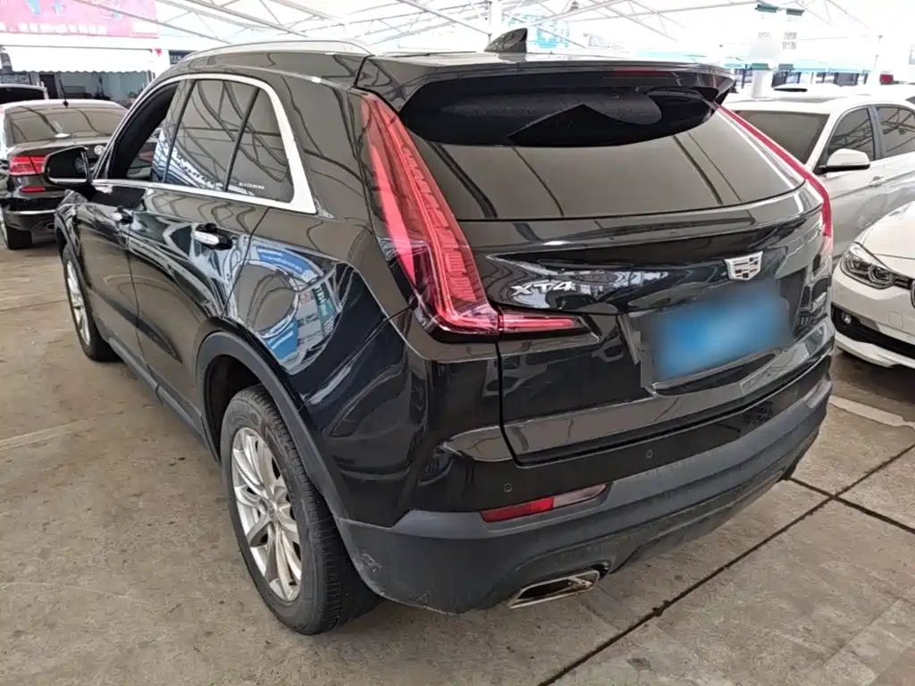 Cadillac XT4 — фото 5