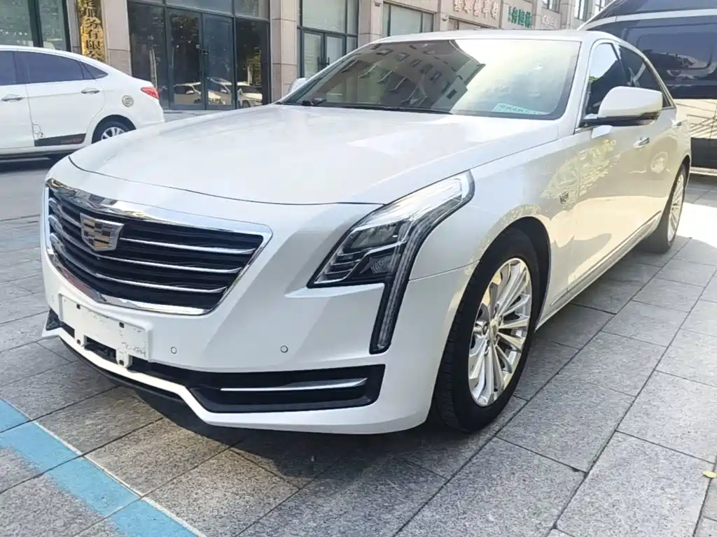 Cadillac CT6 — фото 2