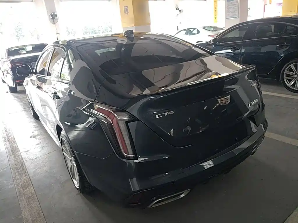 Cadillac CT4 — фото 5