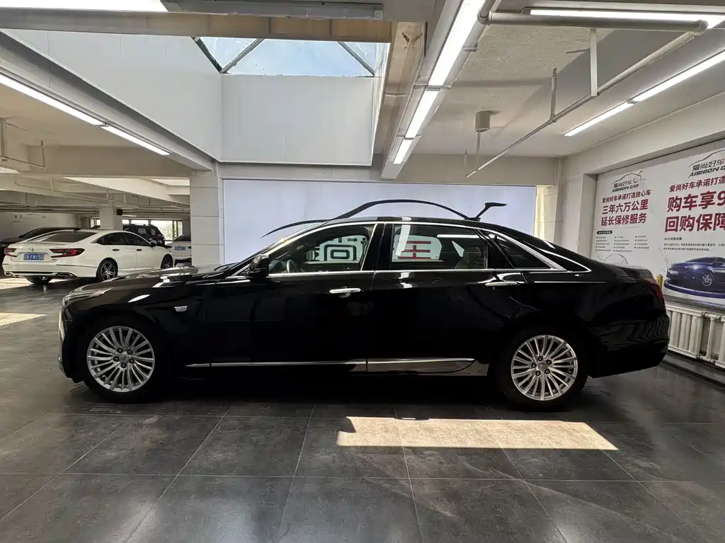 Cadillac CT6 — фото 4