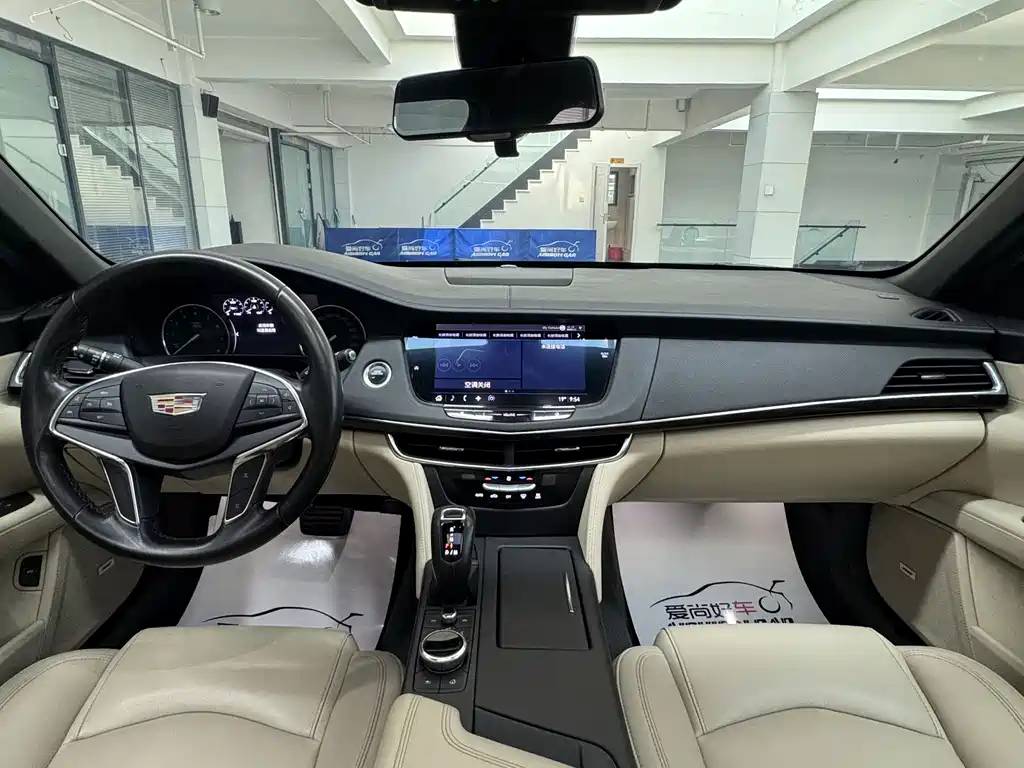 Cadillac CT6 — фото 9