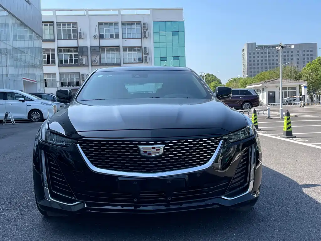 Cadillac CT5 — фото 2