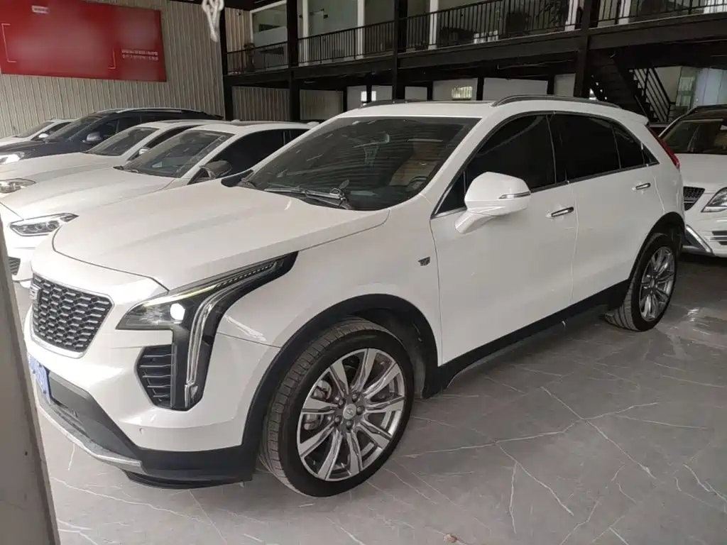 Cadillac XT4 — фото 2