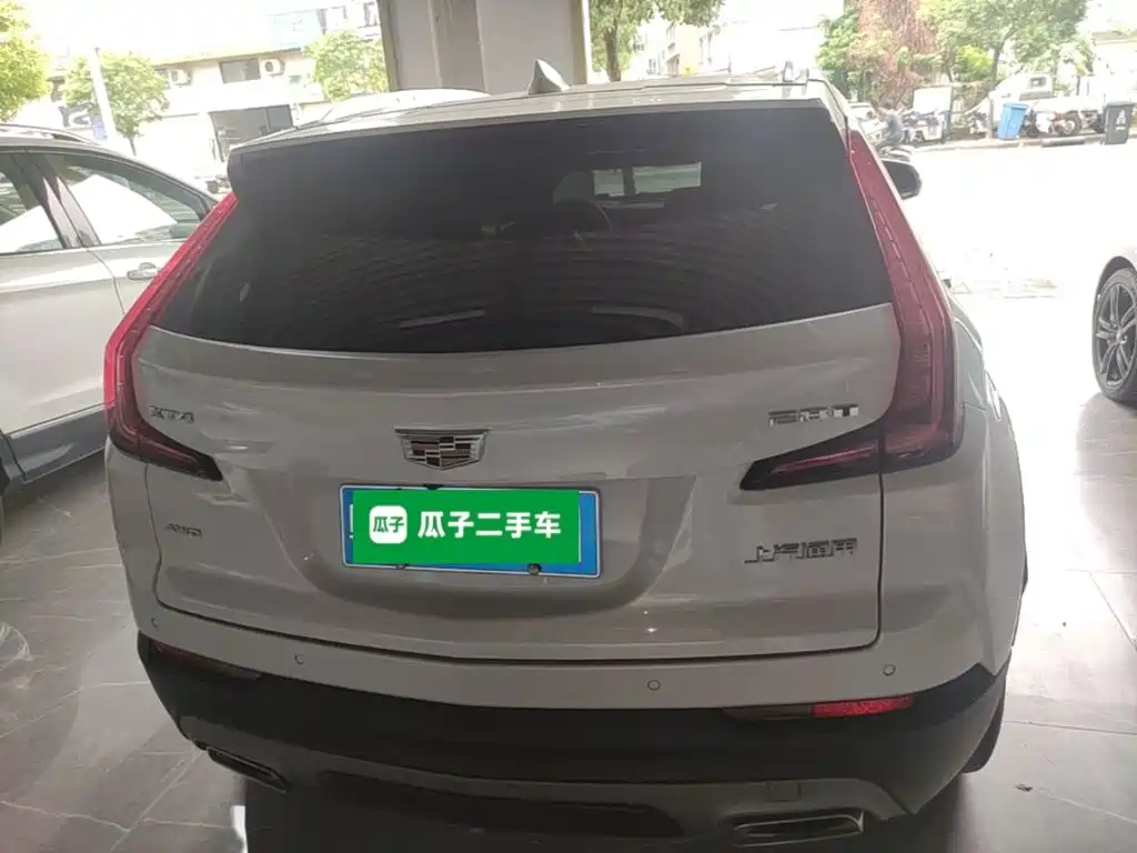 Cadillac XT4 — фото 6