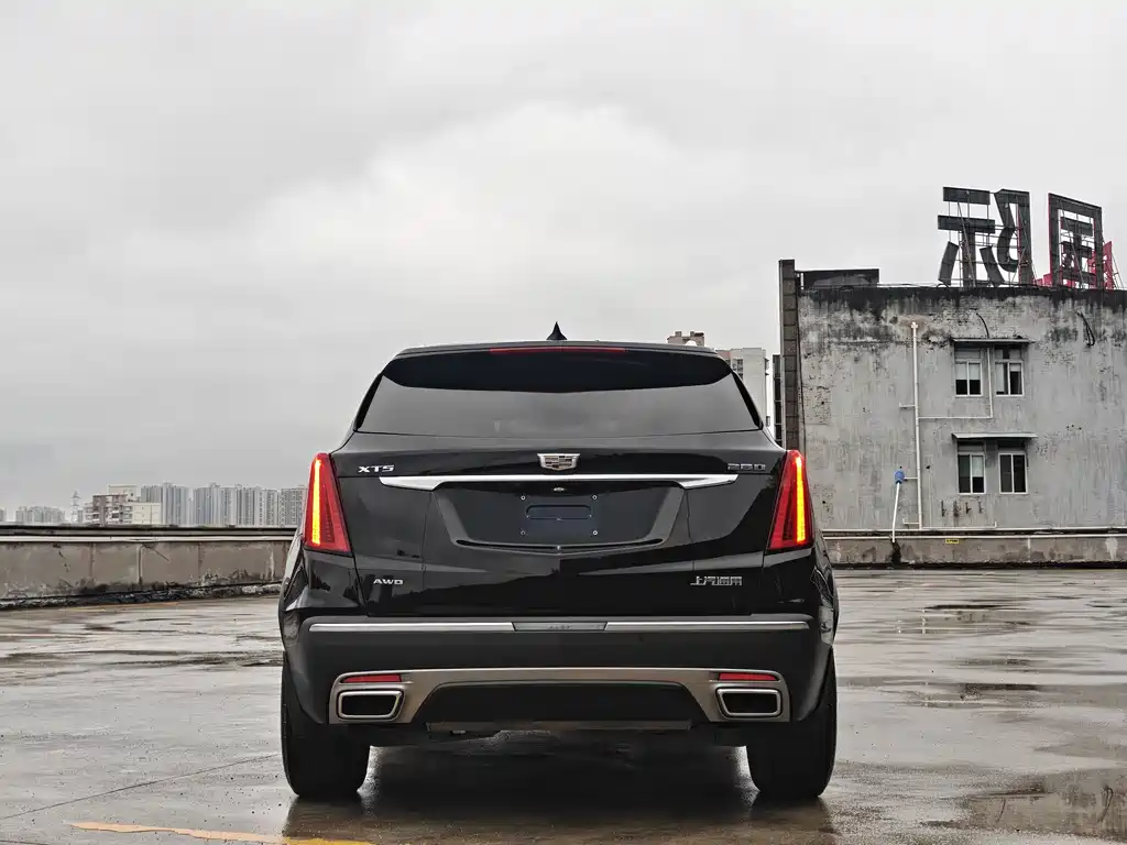 Cadillac XT5 — фото 7