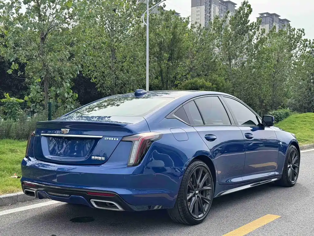 Cadillac CT5 — фото 4