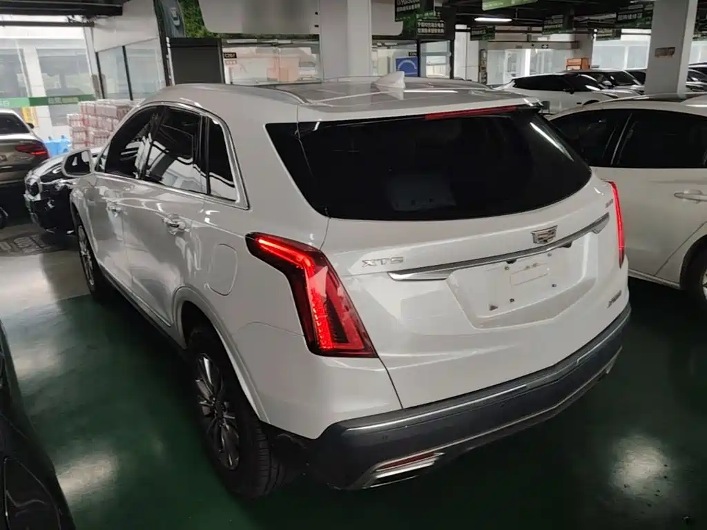 Cadillac XT5 — фото 5