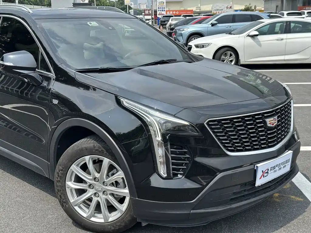 Cadillac XT4 — фото 3