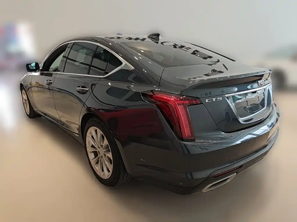 Cadillac CT5 — фото 7