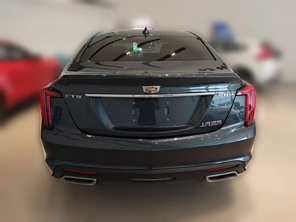 Cadillac CT5 — фото 8