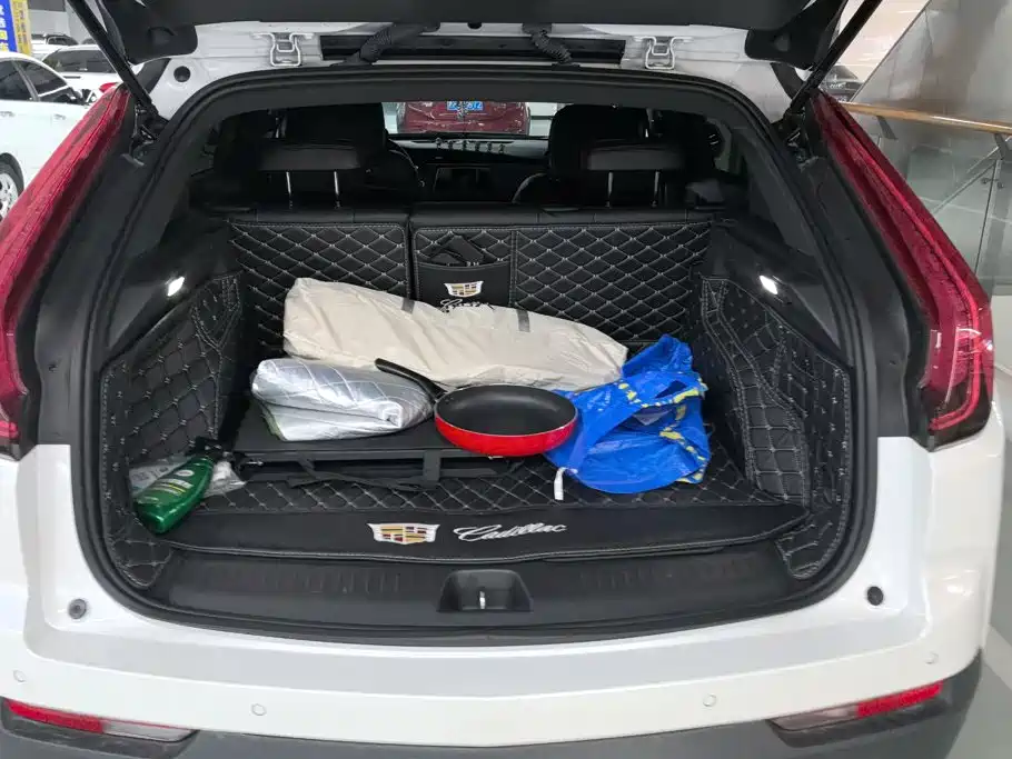 Cadillac XT4 — фото 4