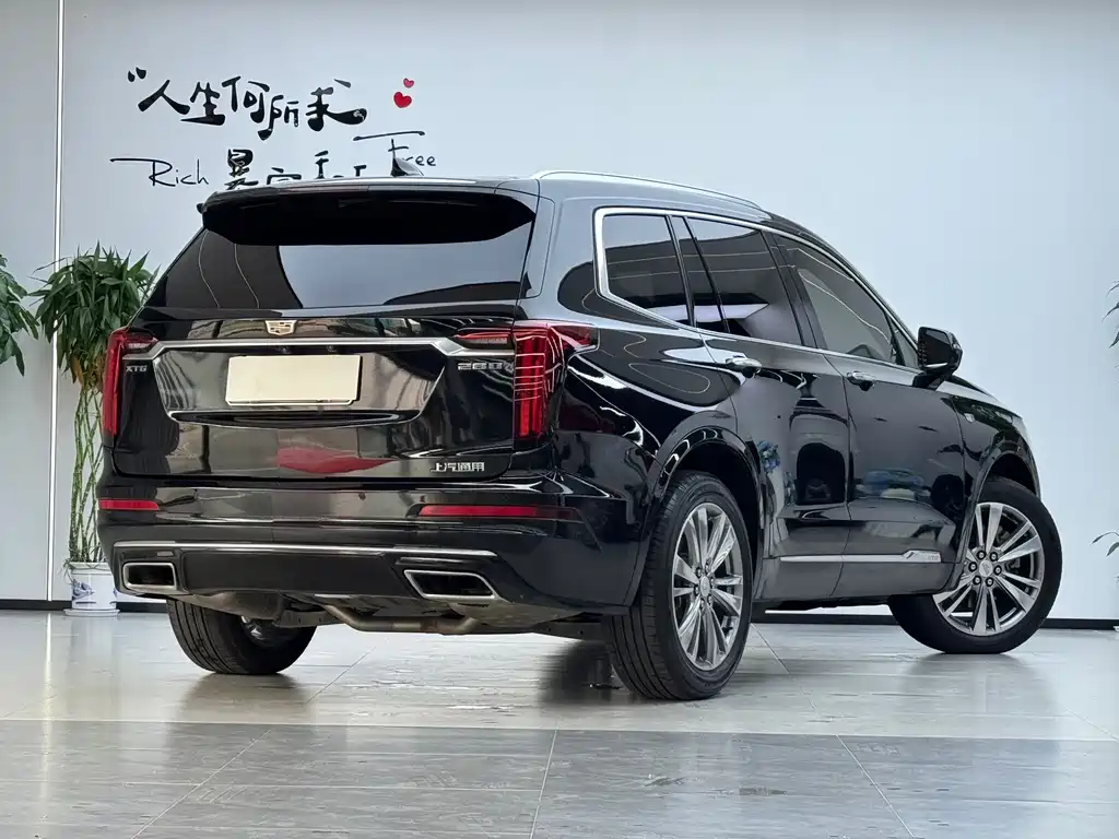 Cadillac XT6 — фото 3