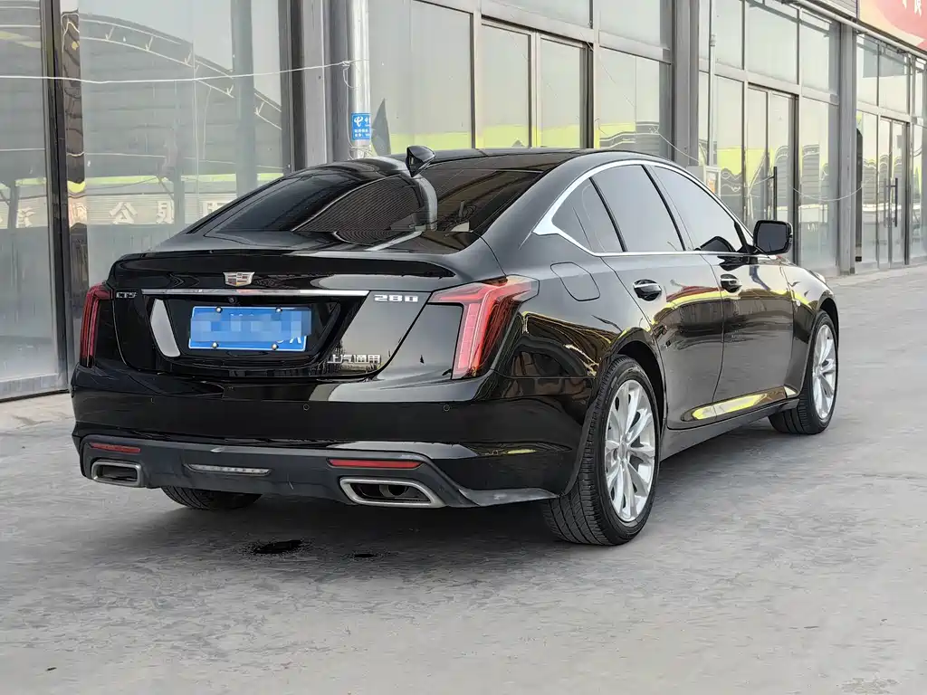 Cadillac CT5 — фото 4