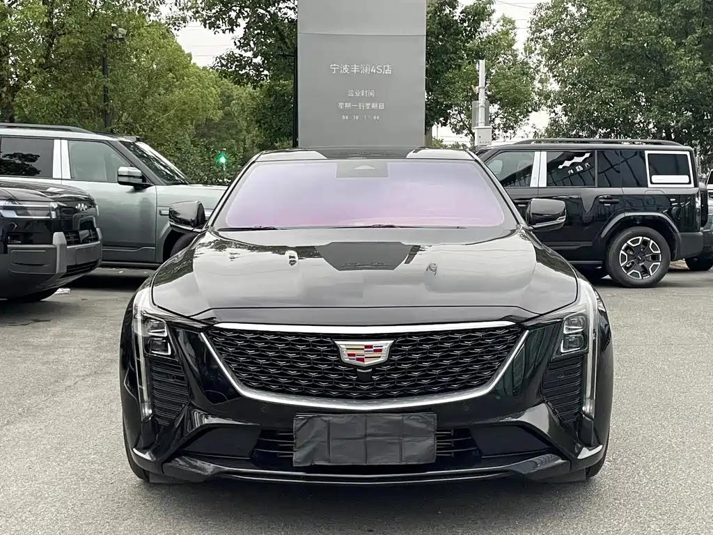 Cadillac CT5 — фото 2