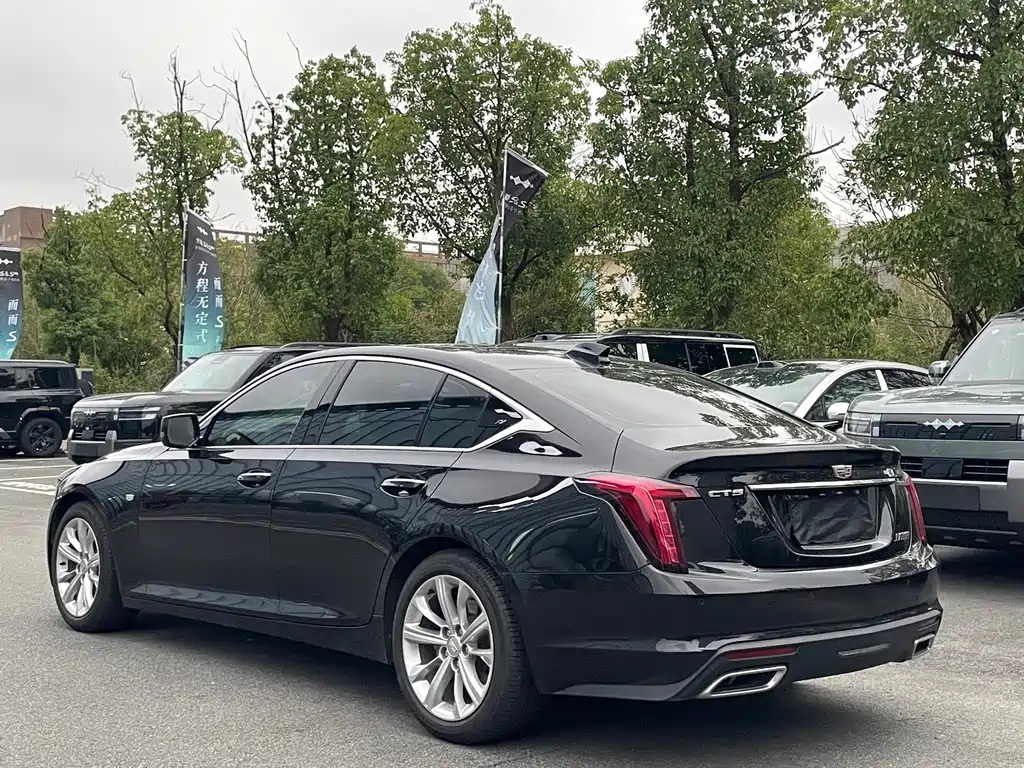 Cadillac CT5 — фото 14