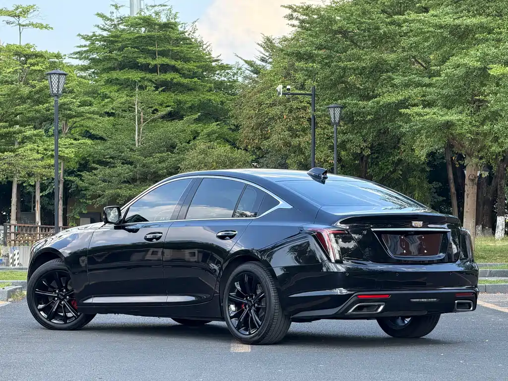 Cadillac CT5 — фото 5