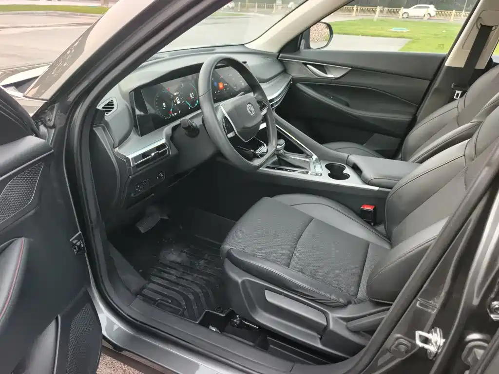 Changan CS35PLUS — фото 18