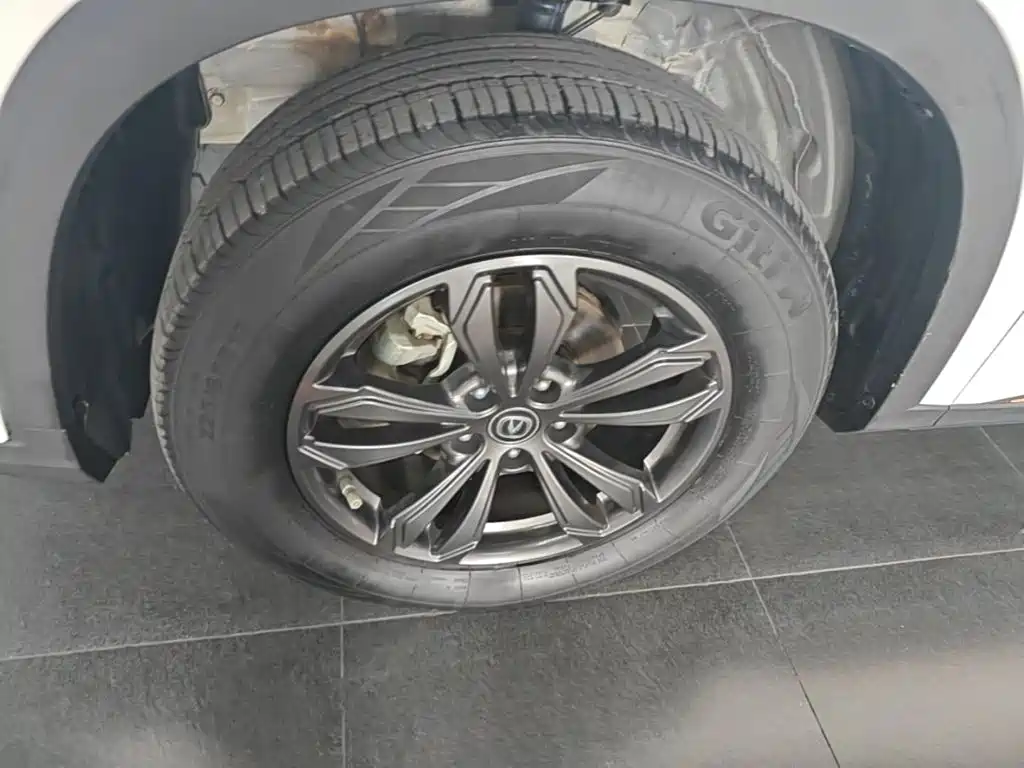 Changan CS75 PLUS — фото 23