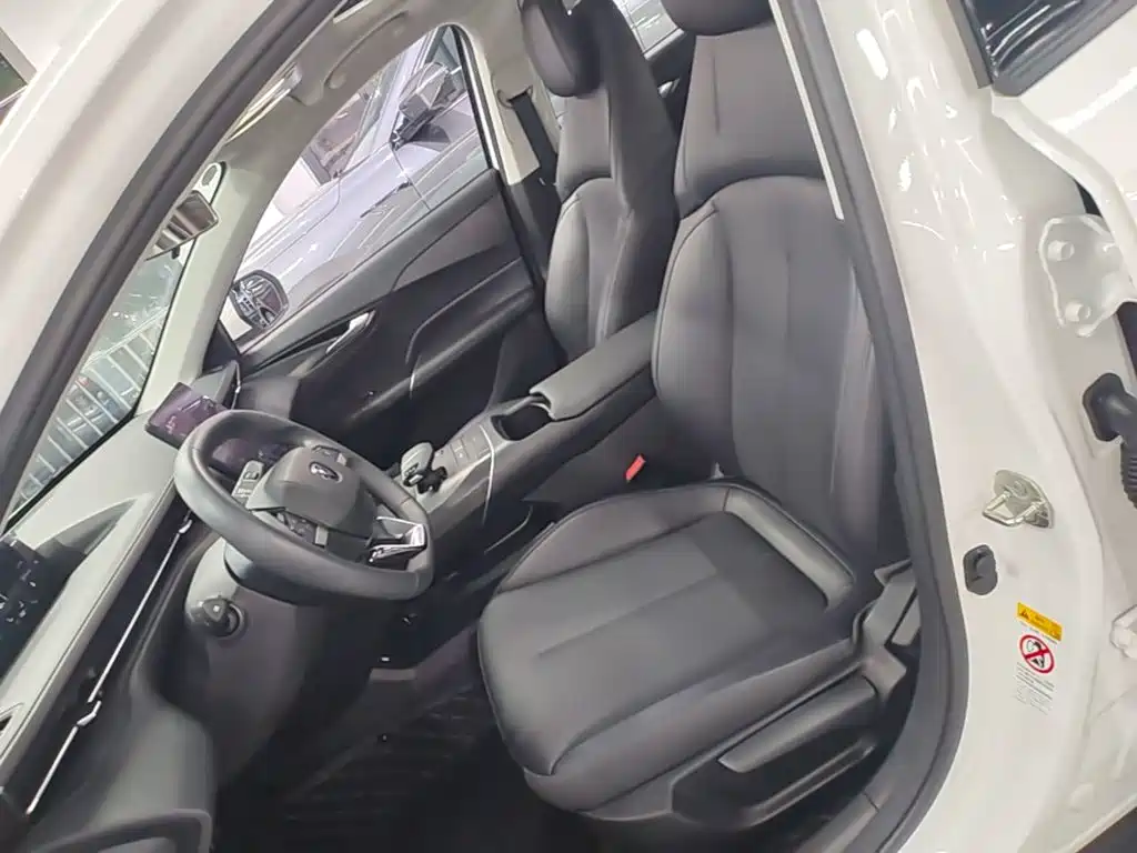 Changan Eado — фото 15