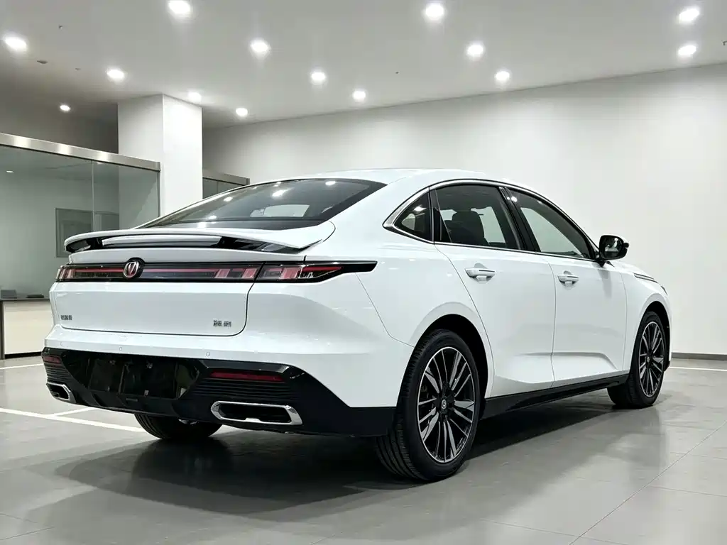 Changan Eado — фото 7
