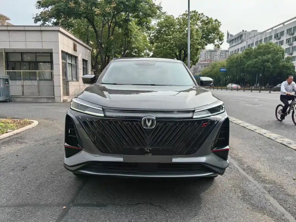 Changan CS75 PLUS — фото 2
