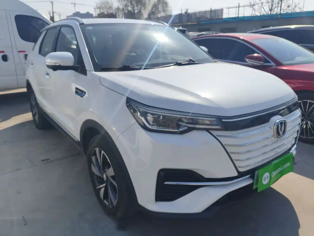 Changan CS55 EV — фото 4