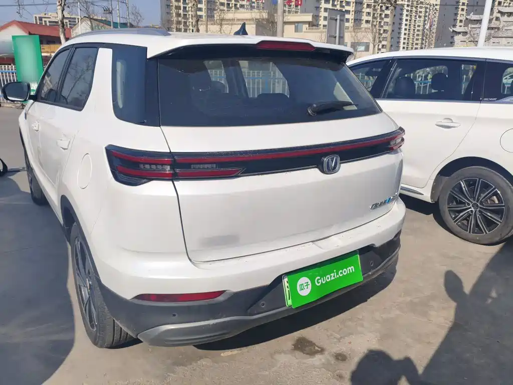 Changan CS55 EV — фото 6