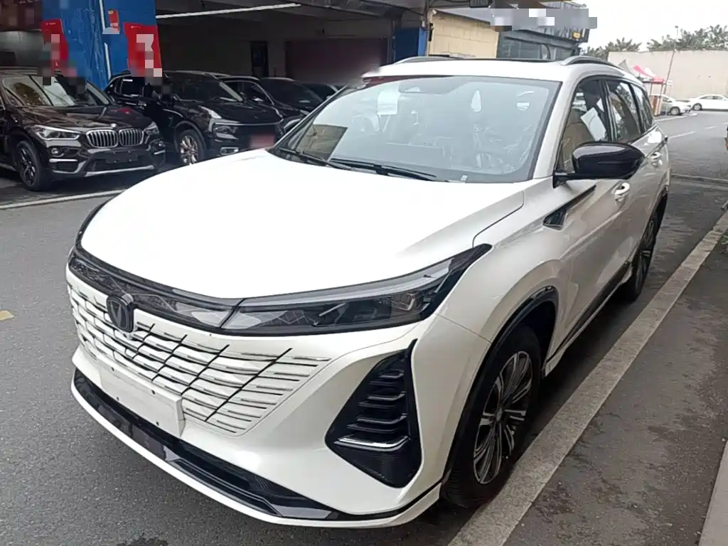 Changan CS75 PLUS — фото 2