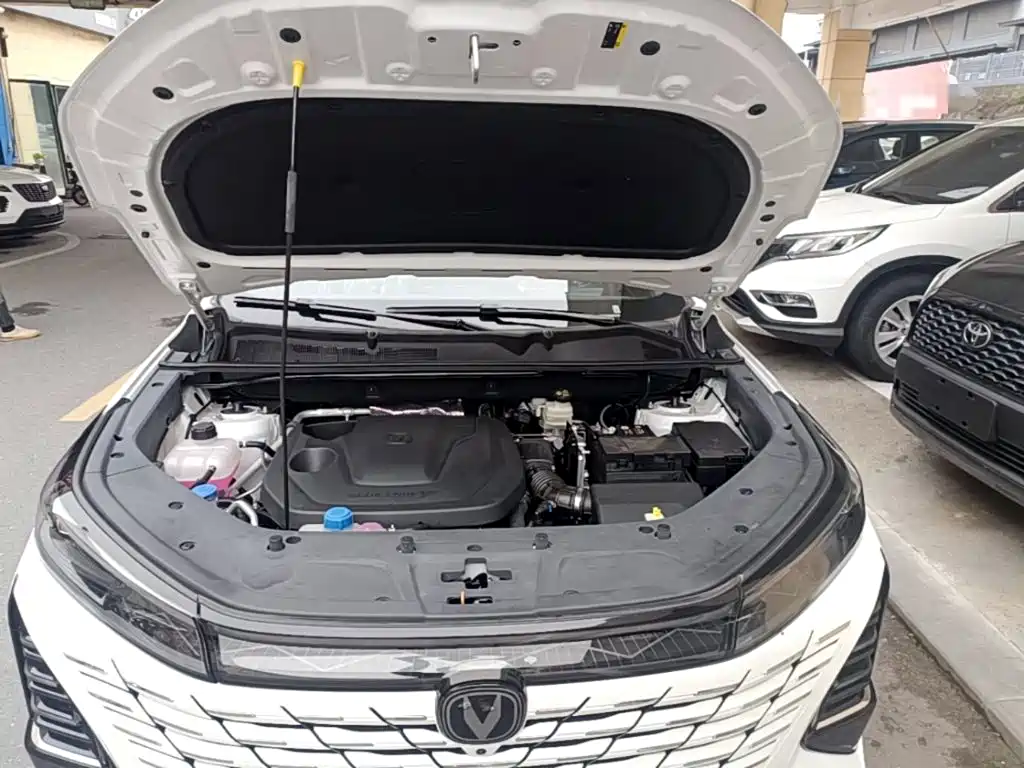 Changan CS75 PLUS — фото 20