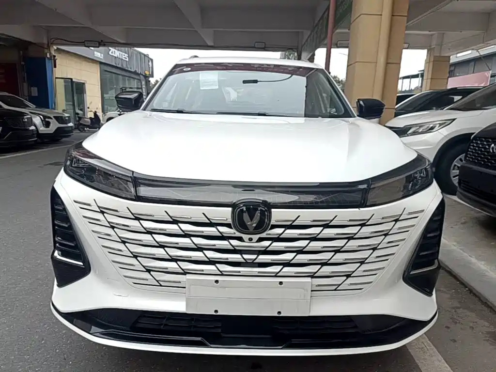 Changan CS75 PLUS — фото 3
